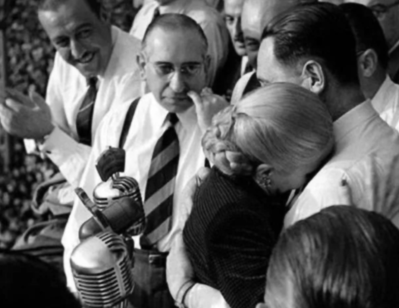 31 DE AGOSTO DE 1951. Renunciamiento de Eva Perón