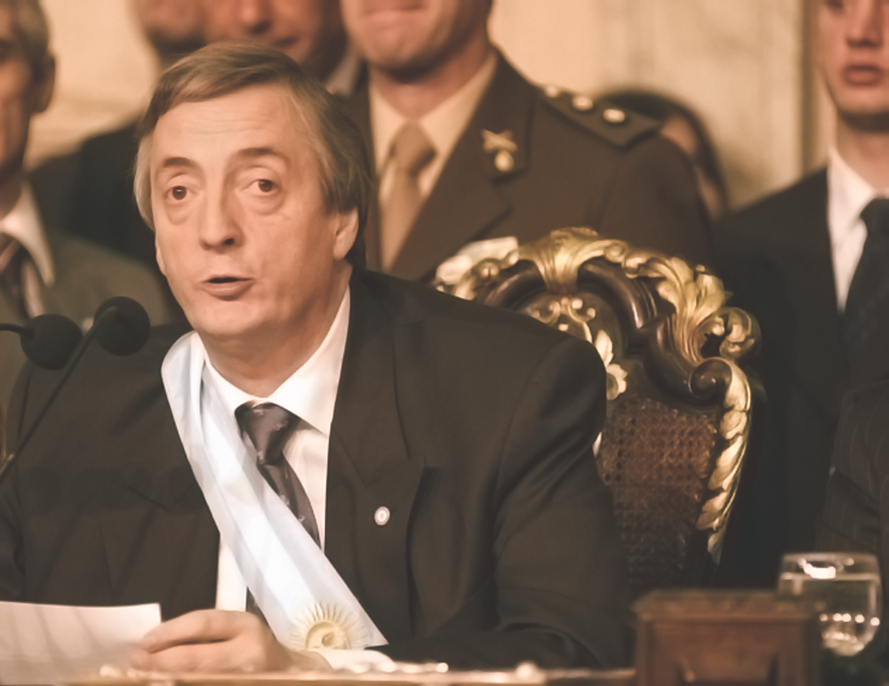 25 DE MAYO 2003. Néstor Kirchner asume la Presidencia