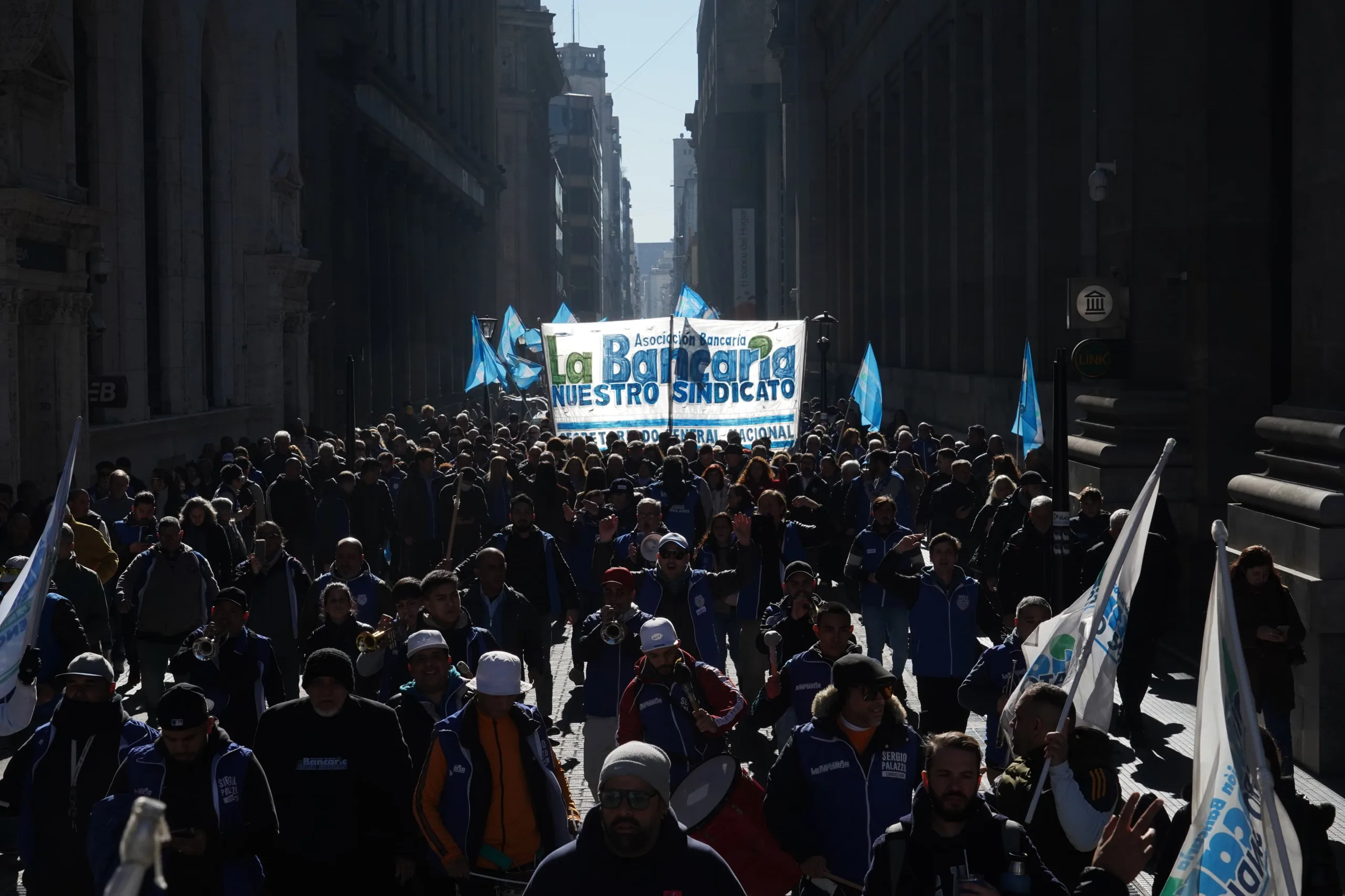 La Bancaria marchó por la Argentina y contra la proscripción