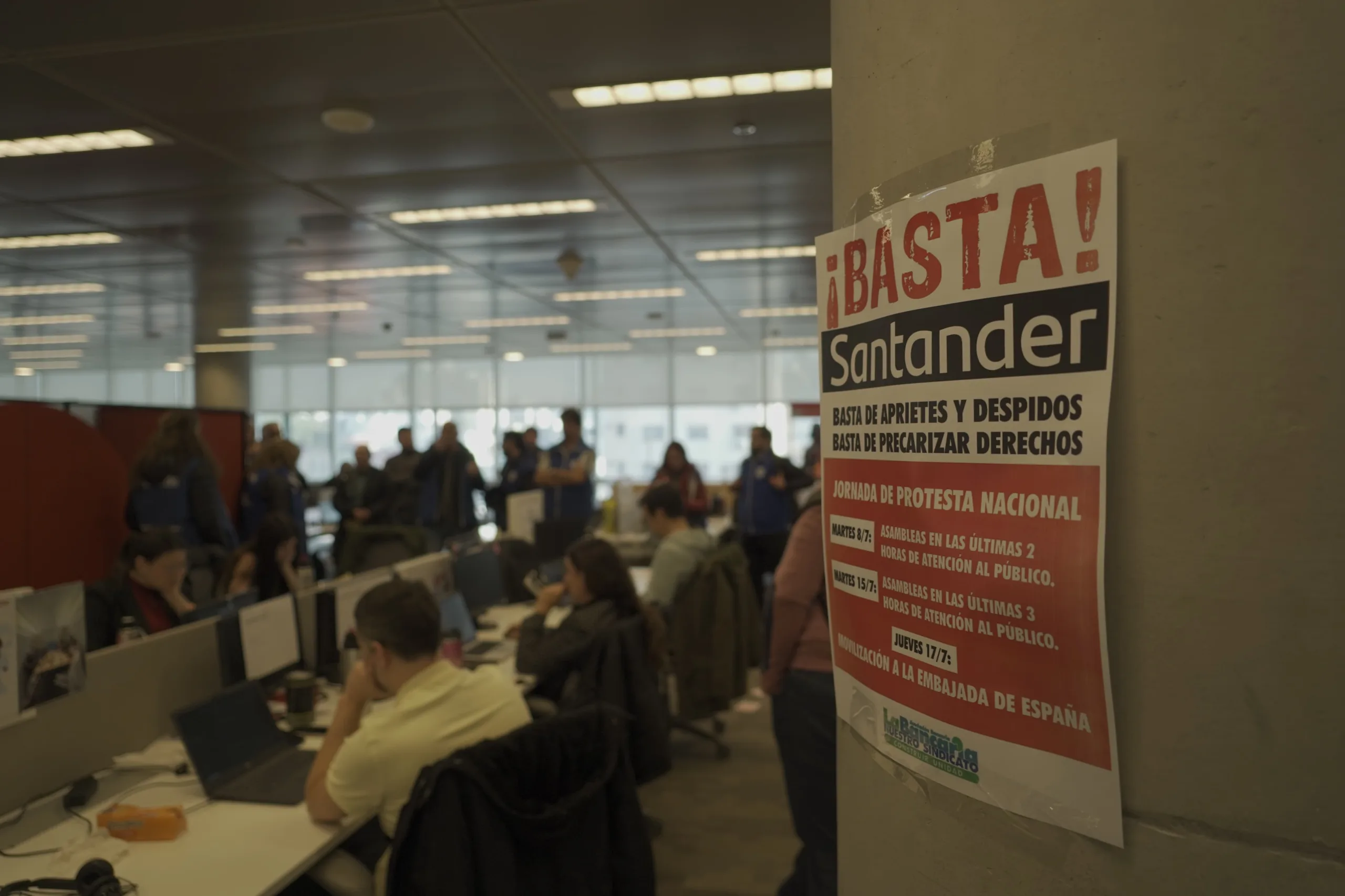Nueva jornada de protesta nacional en el Banco Santander: la Bancaria continúa el plan de lucha