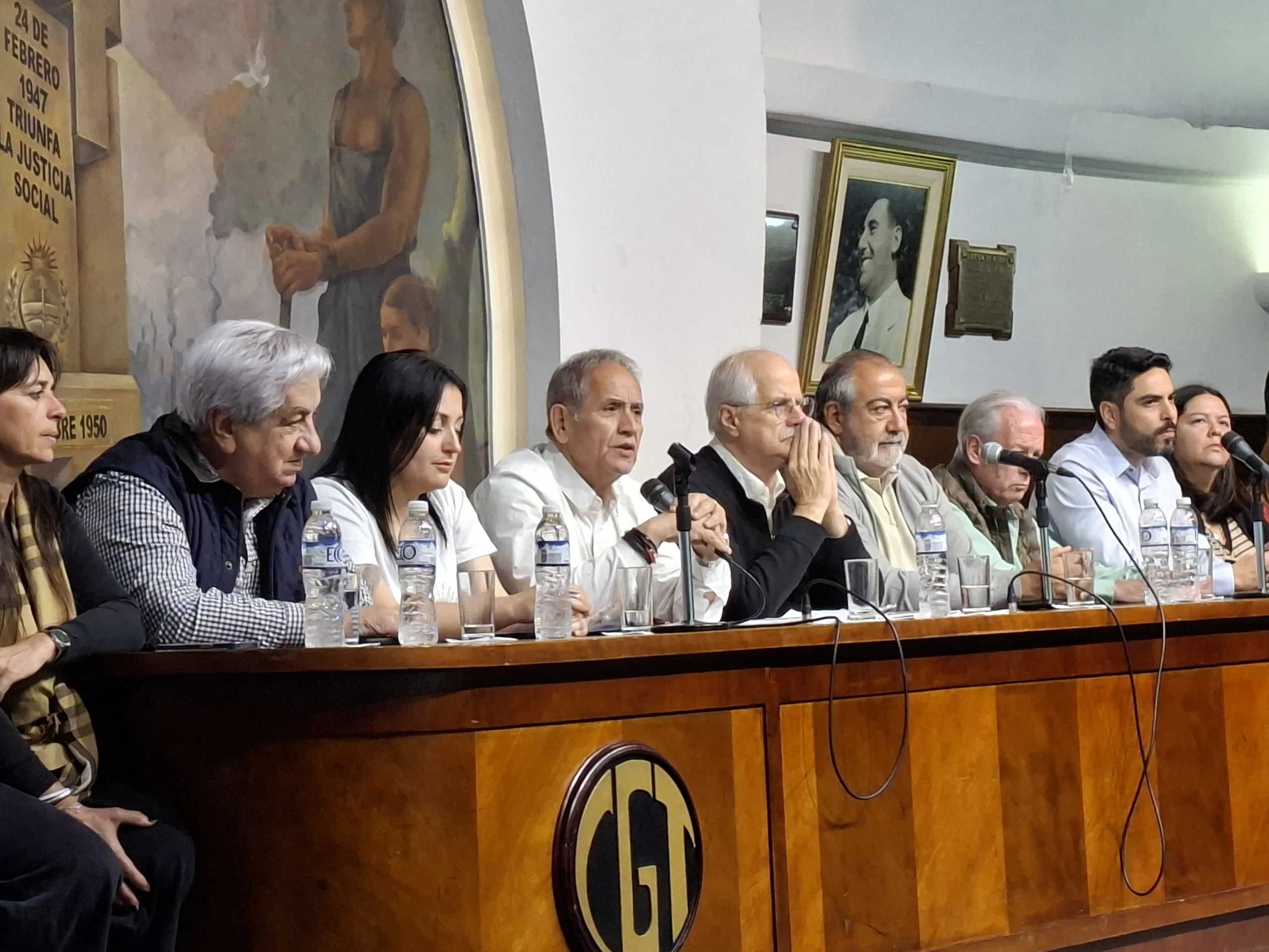 Junto a candidatos de Fuerza Patria, Palazzo expuso en la CGT