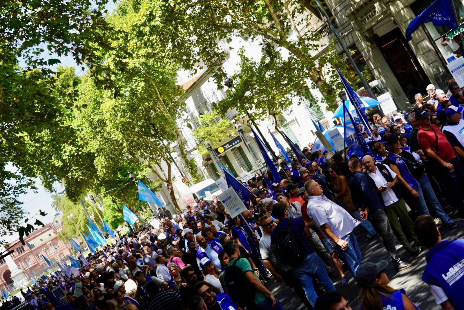 MEDIA SANCIÓN A LA REGRESIÓN LABORAL: LA LUCHA CONTINÚA