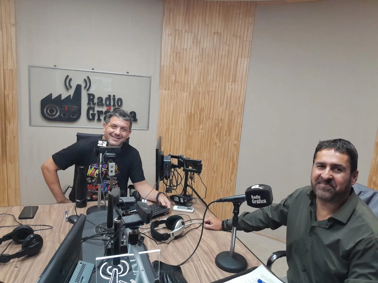 Intereses Colectivos. Programa N° 195