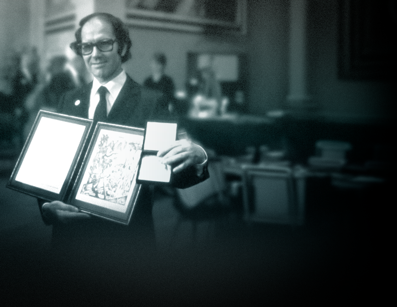 13 DE OCTUBRE DE 1980. Adolfo Pérez Esquivel recibe el premio Nobel de la Paz